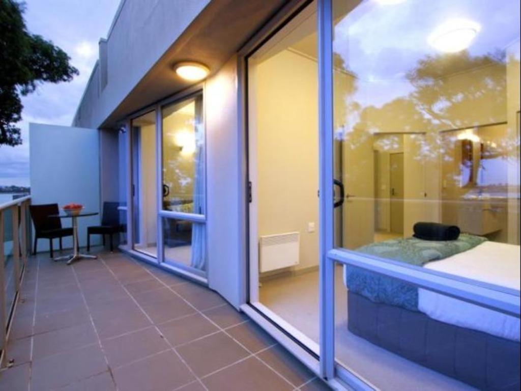Vr Takapuna Auckland Exterior foto A typical apartment at the hotel