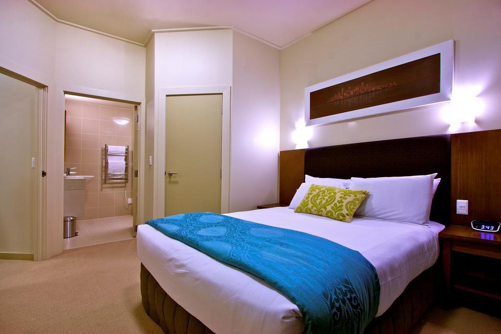 Vr Takapuna Auckland Exterior foto A bedroom at the hotel